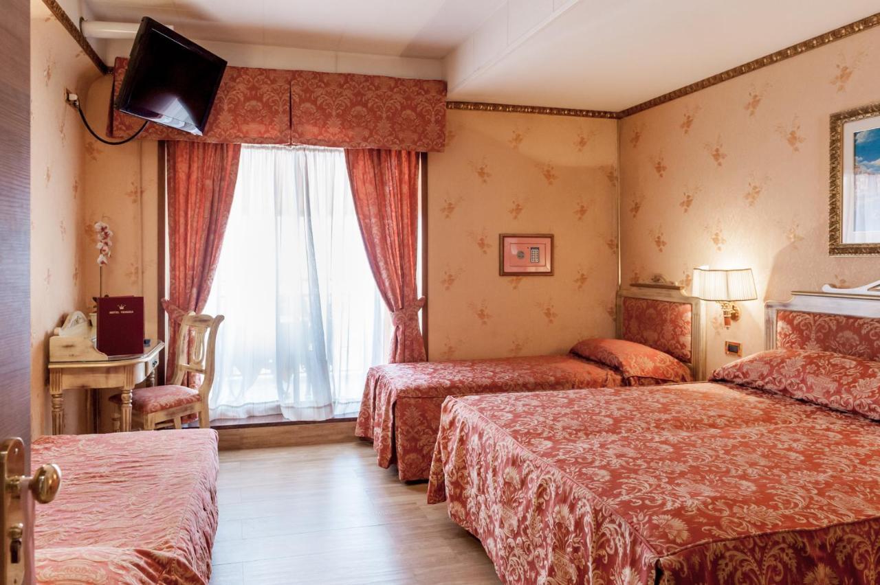 Venezia Hotel 3*
